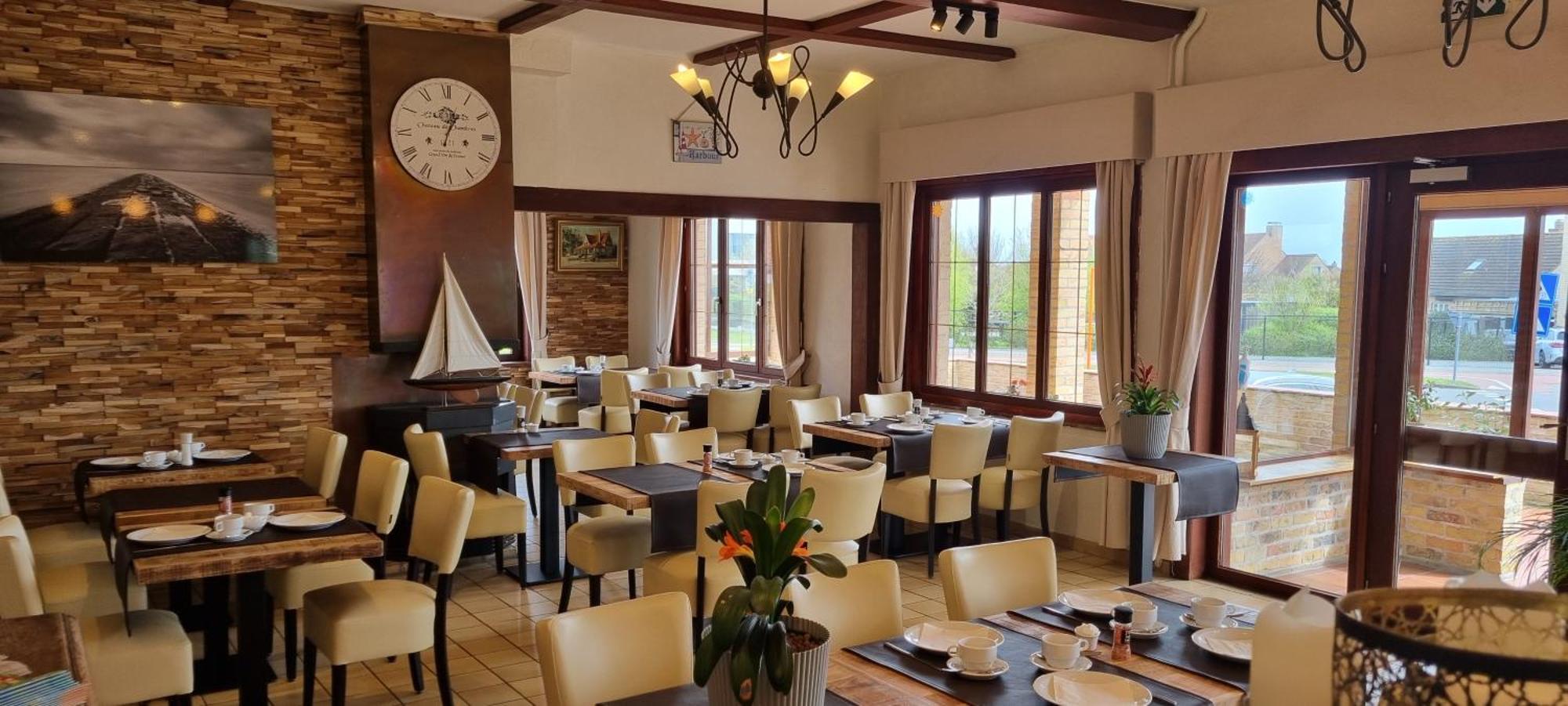 Hotel Westendia And Free Parking Top Breakfast Ostende Exterior foto